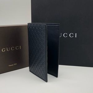 GUCCI Dark Navy GG Leather Passport Wallet